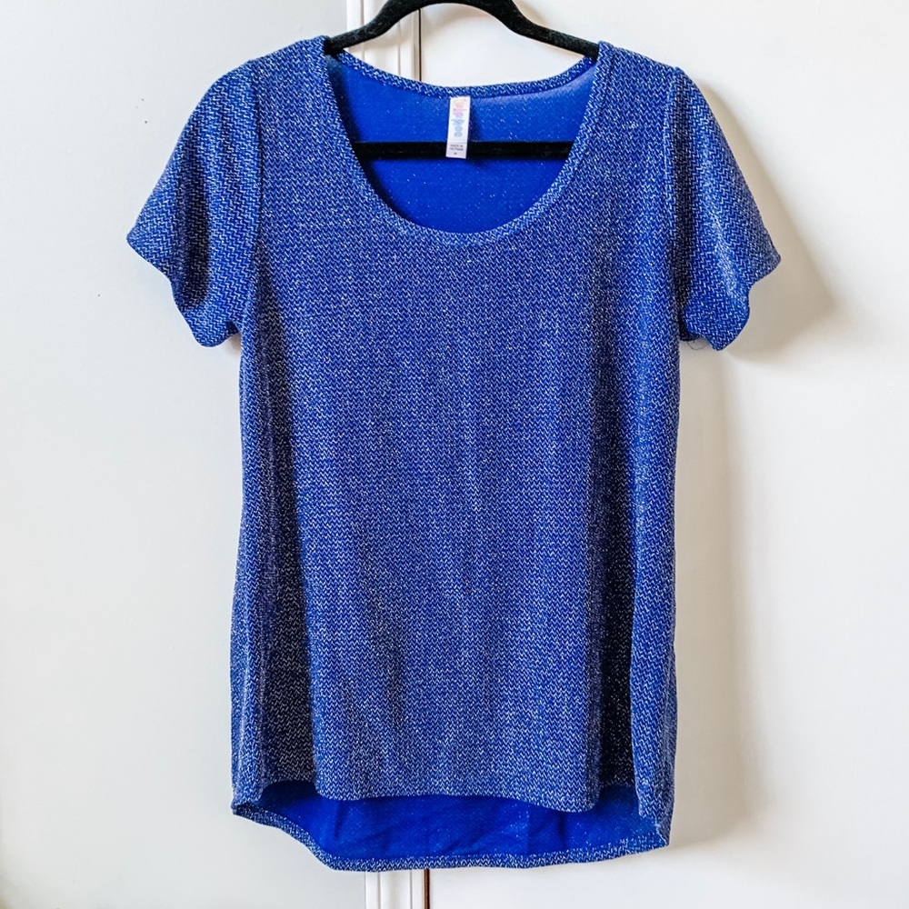 🌸4/$40 ✨NWOT Lularoe Sparkly Blue Perfect T
